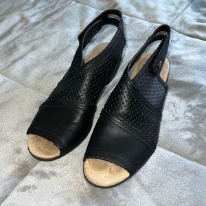 Earth Origins Black Vegan, Size 9M